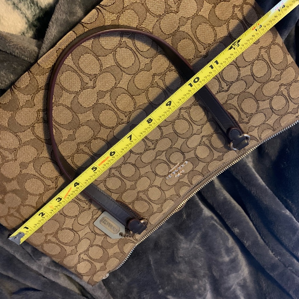 Coach Shoulder Bag - Picture 10 of 10